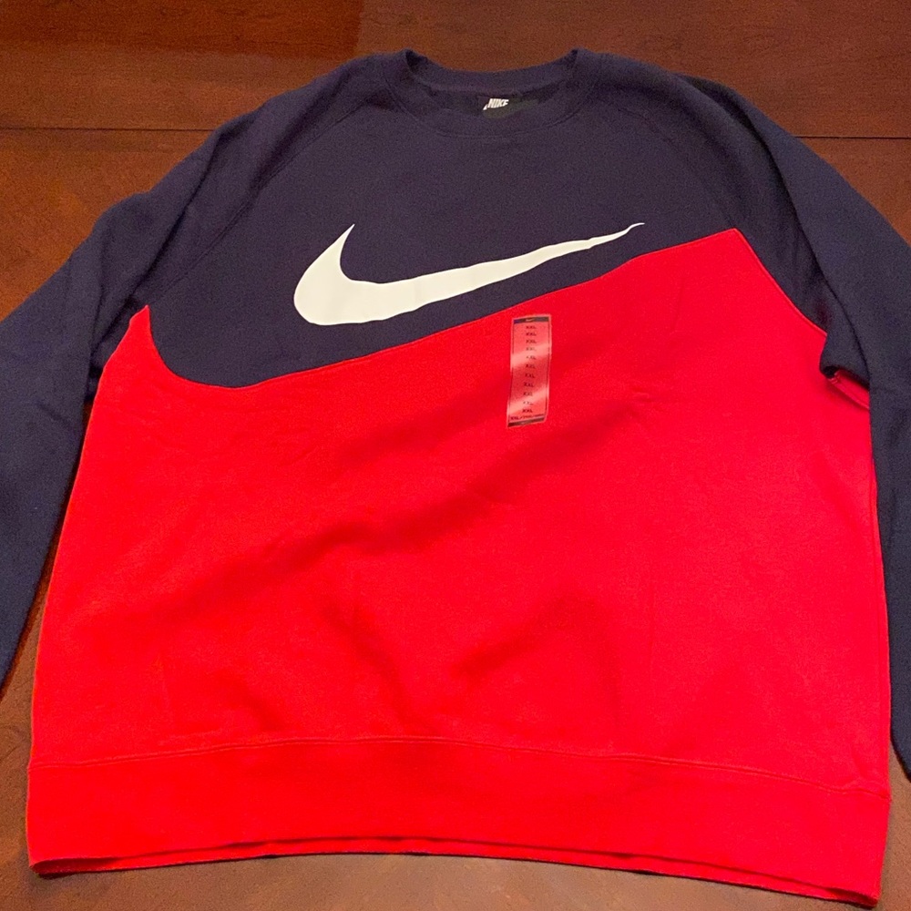 Men’s Nike pullover